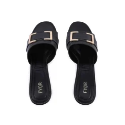 Chic Buckle Mule BB 68