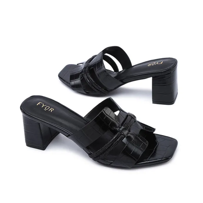 Chic Embellished Mule HL 232