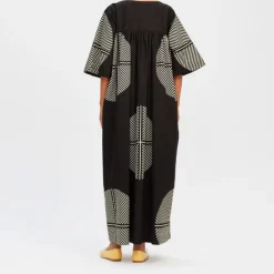 Chic Geometry Maxi Bold Polka Elegance MAX003