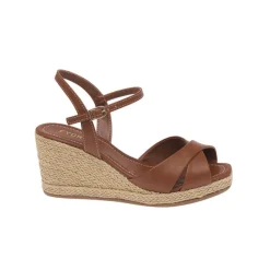 Chic Holiday Wedge BDV 116