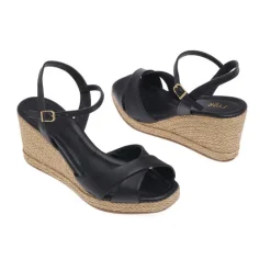 Chic Holiday Wedge BDV 116