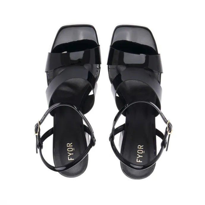Contemporary Box Heel BCM 171
