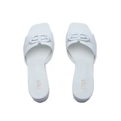 Elegant Brooch Mule HL 230