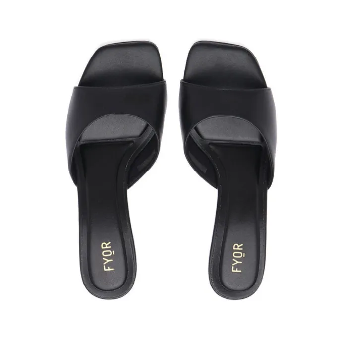Modern Minimalist Mule BDV 109