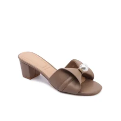 Pearl Bow Mule BB 67