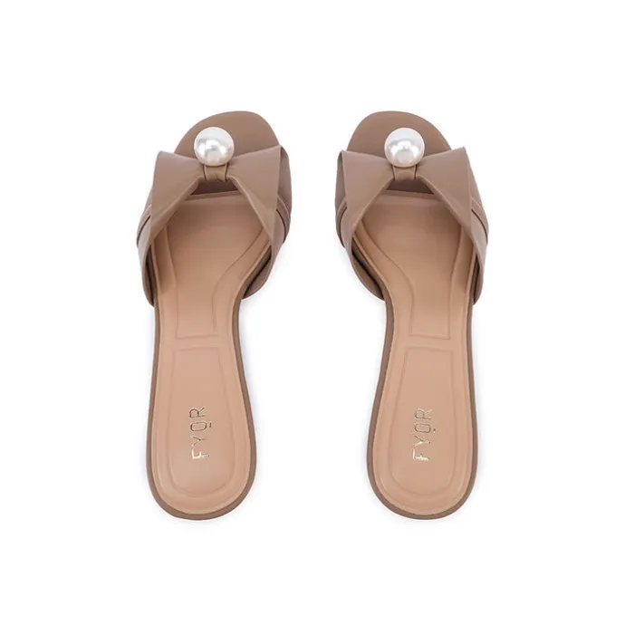 Pearl Bow Mule BB 67