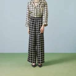 Premium Volvo Checks Style 3 Pockets Lace Finished Co-Ord Set J5894