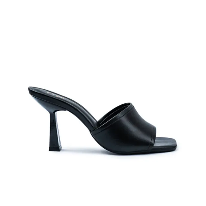 Stay on trend Mule BCM 156