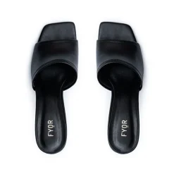 Stay on trend Mule BCM 156