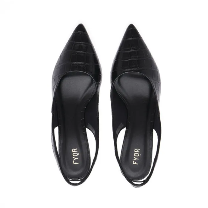 Stylish Court Shoe BCM 074