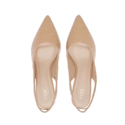 Stylish Court Shoe BCM 074