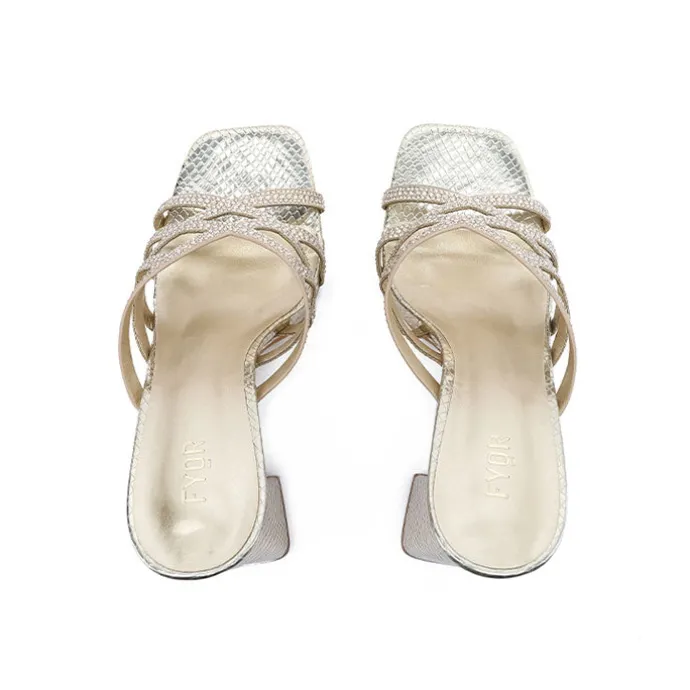 Subtle yet Stylish Mule BB-63