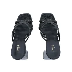 Subtle yet Stylish Mule BB-63