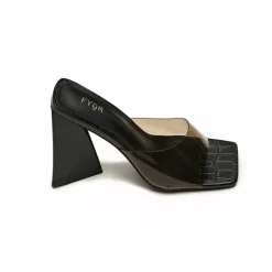 Texture Pyramid Heel Sandal, CMJ 04