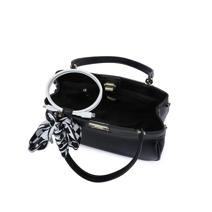 Trendy Twist Shoulder Bag BD 162